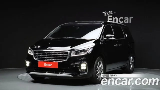 Kia Canival 2019 — photo 1