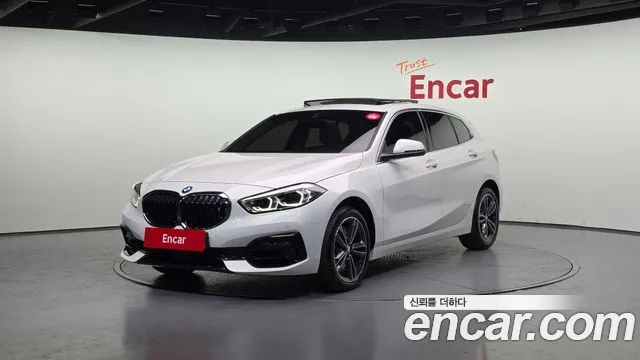 BMW 1-Series 2024 — photo 1