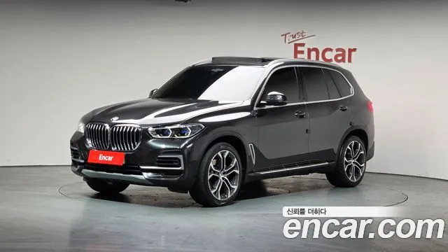 BMW X5 2022 — photo 1