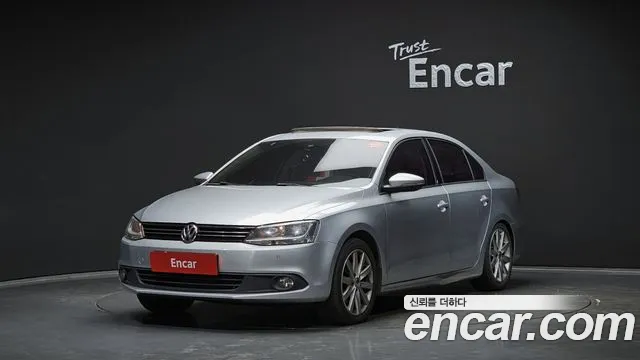 Volkswagen Jetta 2012 — photo 1