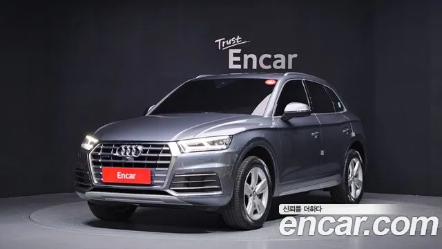 Audi Q5 2020 — photo 1