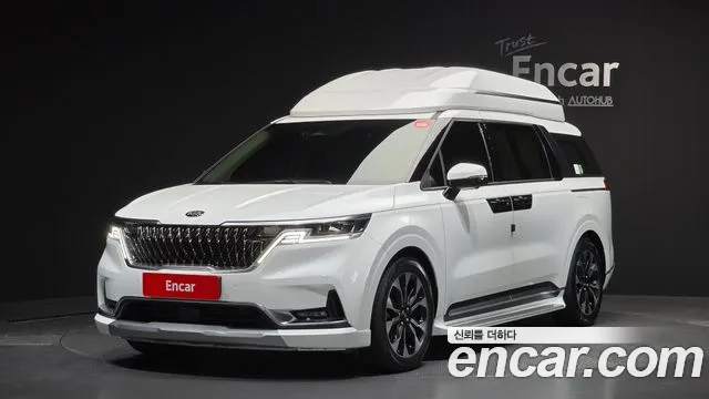 Kia Canival 2021 — photo 1