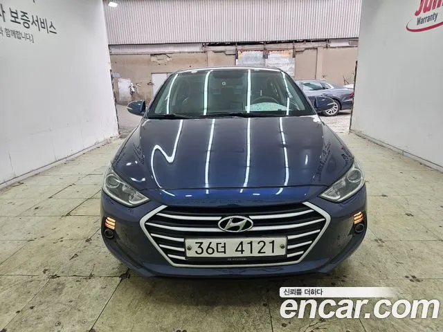 Hyundai AVANTE 2018 — photo 1