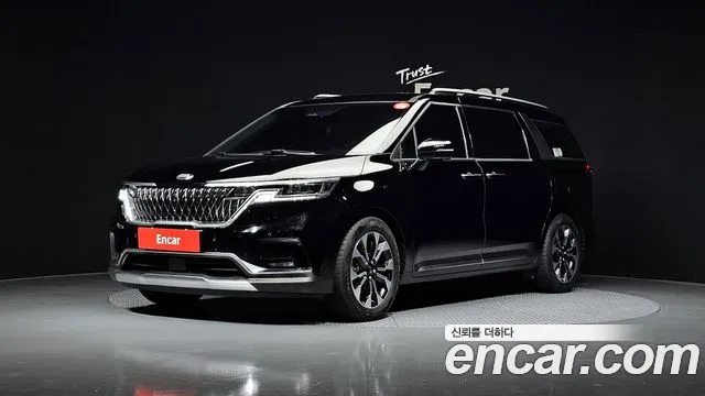 Kia Canival 2021 — photo 1