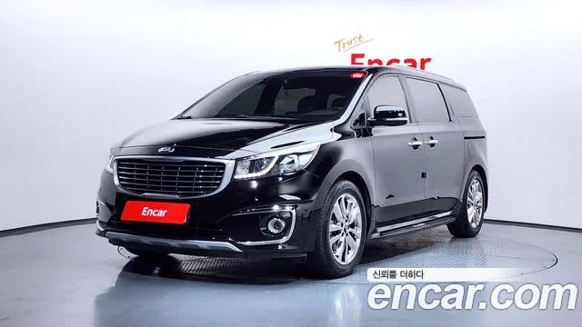 Kia Canival 2015 — photo 1