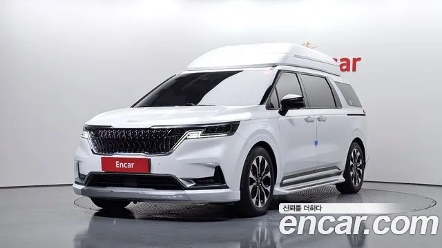 Kia Canival 2021 — photo 1