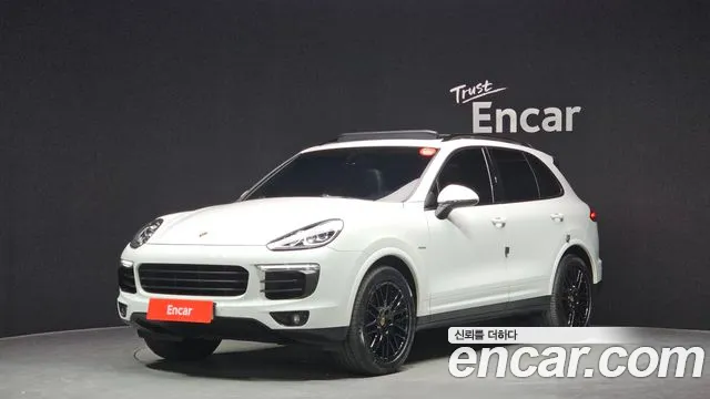 Porsche Cayenne 2017 — photo 1
