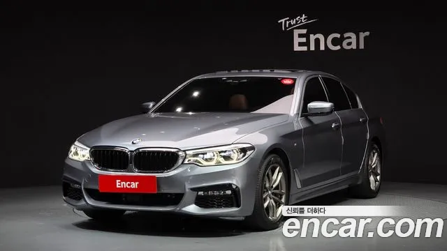 BMW 5-Series 2018 — photo 1