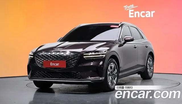 Genesis GV70 2022 — photo 1
