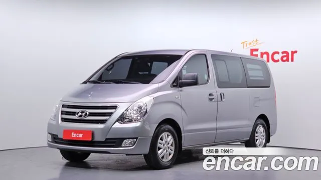 Hyundai Starex 2018 — photo 1