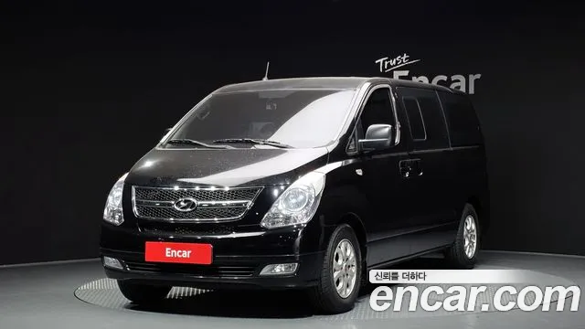 Hyundai Starex 2012 — photo 1