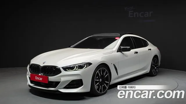 BMW 8-Series 2023 — photo 1