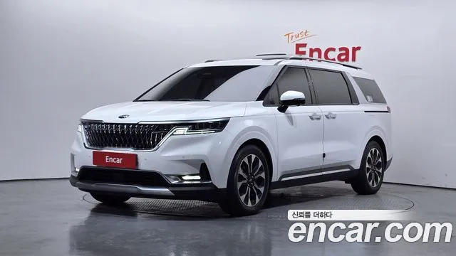 Kia Canival 2021 — photo 1