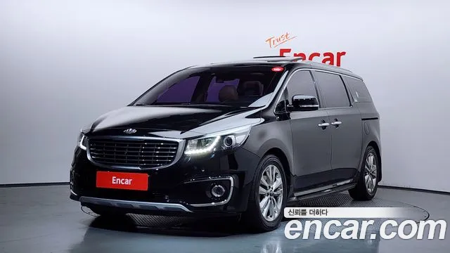 Kia Canival 2017 — photo 1