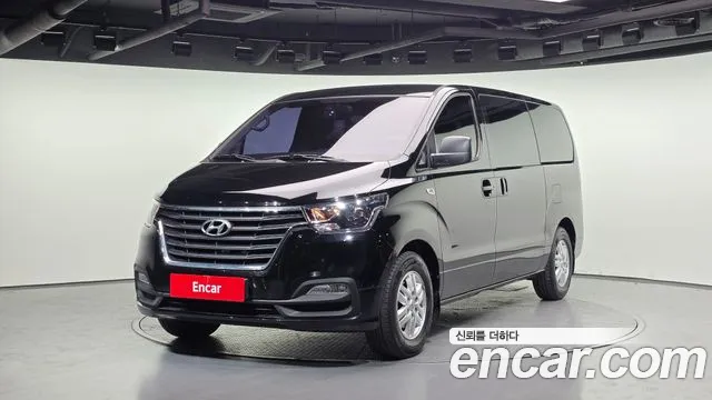 Hyundai Starex 2018 — photo 1