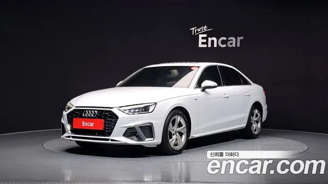 Audi A4 2021 — photo 1