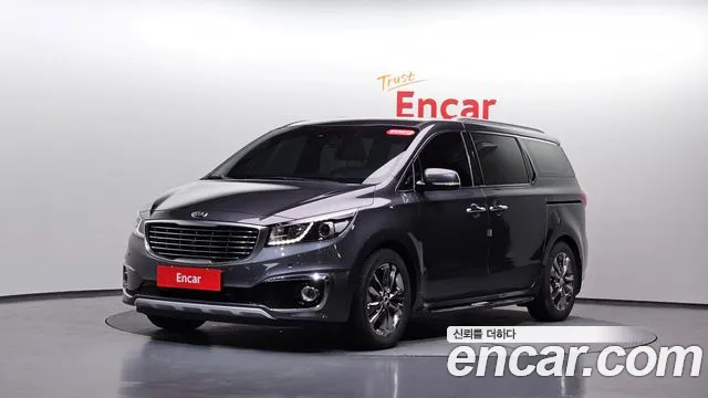 Kia Canival 2017 — photo 1