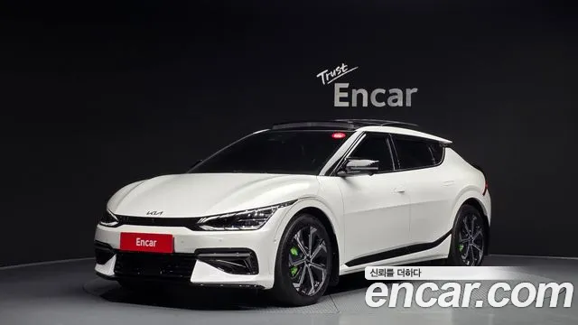 Kia EV6 2022 — photo 1