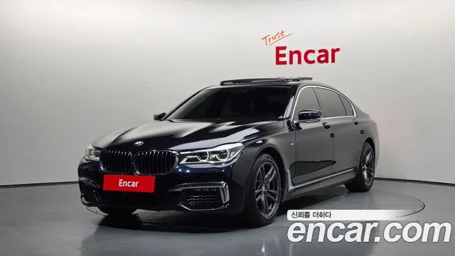 BMW 7-Series 2018 — photo 1