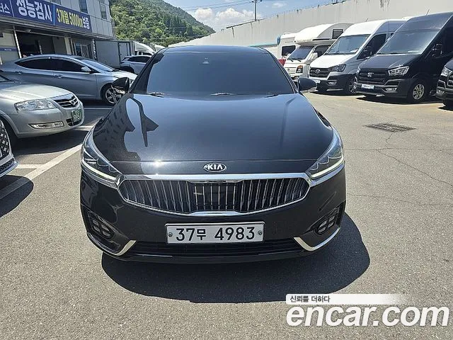 Kia K7 2019 — photo 1