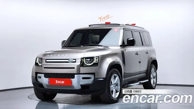 Land Rover Defender 2023 — photo 1