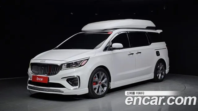 Kia Canival 2019 — photo 1