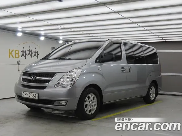 Hyundai Starex 2015 — photo 1