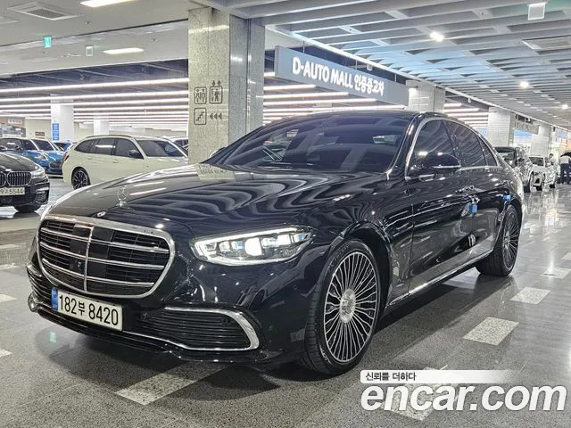 Mercedes-Benz S-Class 2022 — photo 1