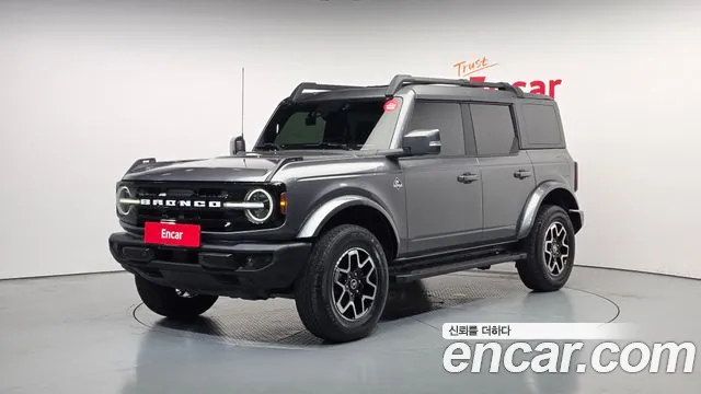 Ford Bronco 2022 — photo 1