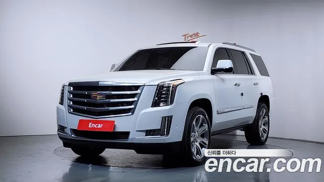 Cadillac Escalade 2018 — photo 1