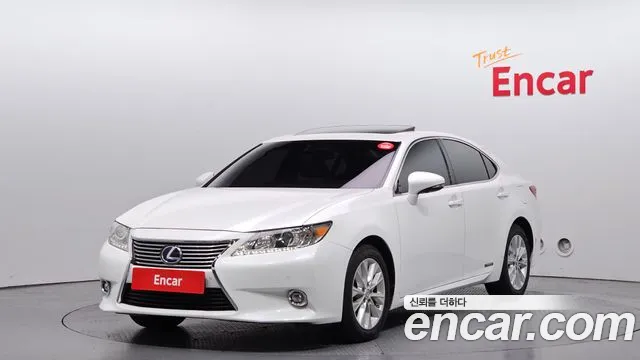 Lexus ES 2014 — photo 1