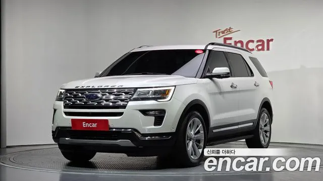 Ford Explorer 2018 — photo 1