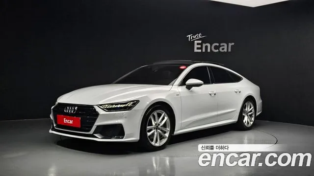 Audi A7 2022 — photo 1