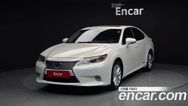 Lexus ES 2014 — photo 1