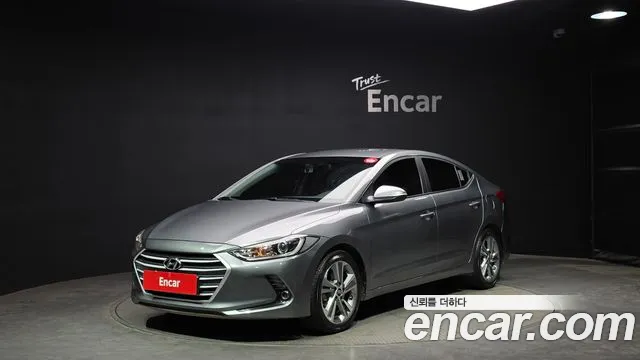 Hyundai AVANTE 2018 — photo 1