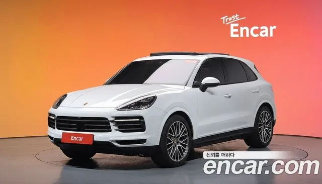 Porsche Cayenne 2023 — photo 1