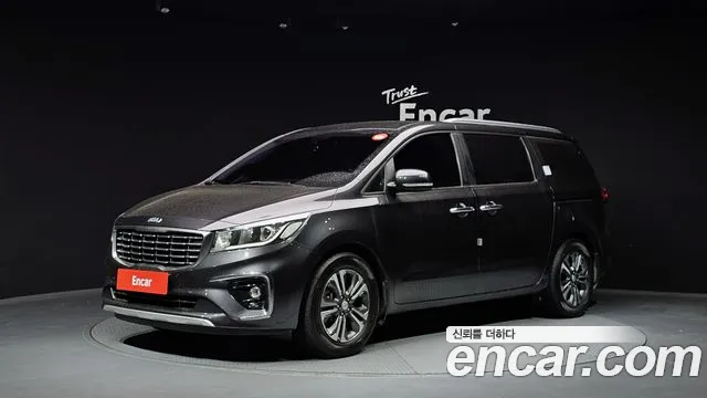 Kia Canival 2019 — photo 1