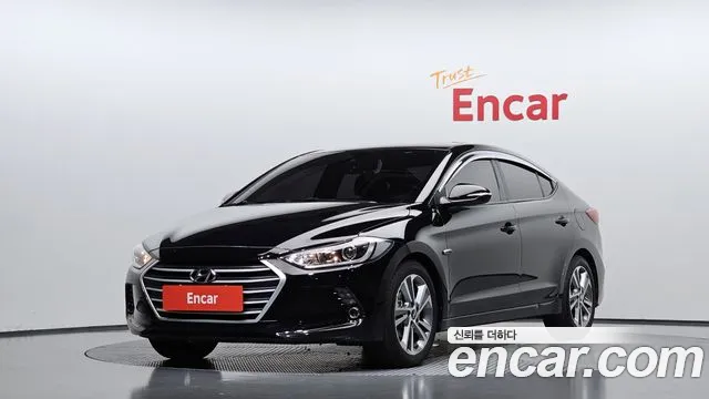 Hyundai AVANTE 2018 — photo 1