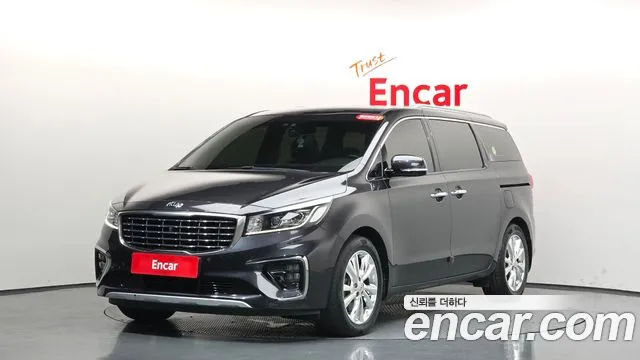 Kia Canival 2019 — photo 1
