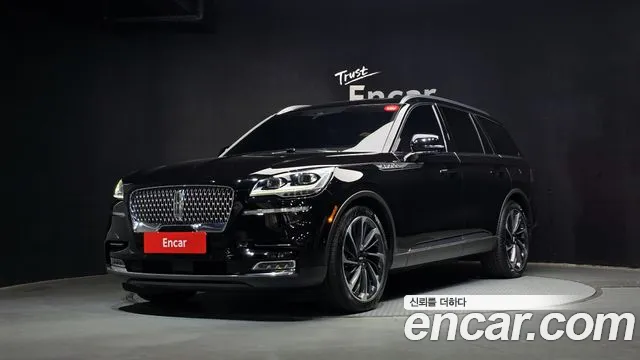 Lincoln Aviator 2022 — photo 1