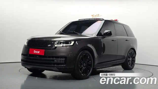 Land Rover Range Rover 2023 — photo 1