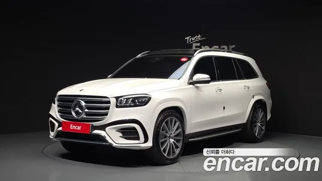 Mercedes-Benz GLS-Class 2026 — photo 1