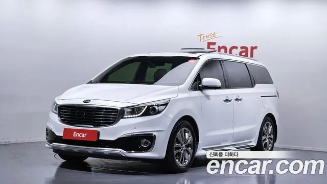 Kia Canival 2018 — photo 1