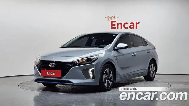 Hyundai Ioniq 2018 — photo 1