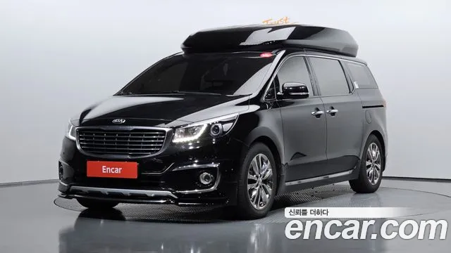 Kia Canival 2017 — photo 1