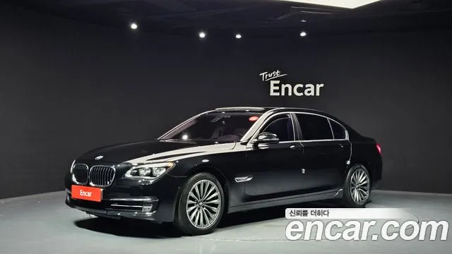 BMW 7-Series 2013 — photo 1