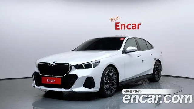 5 Series (G60)