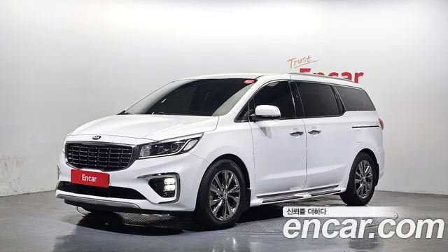 Kia Canival 2020 — photo 1