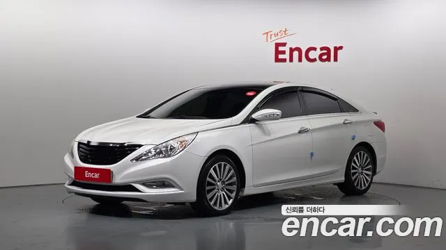Hyundai Sonata 2011 — photo 1