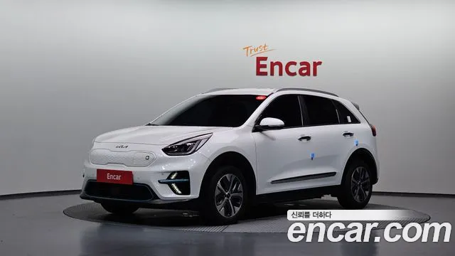Kia Niro 2022 — photo 1